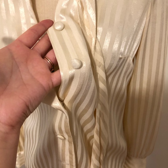 Vintage Holt Renfrew blouse - Picture 7 of 8